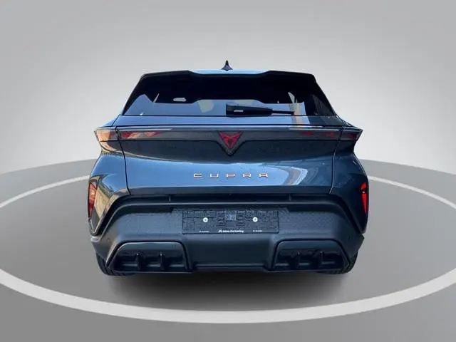 CUPRA Raval Business First Edition 56 kWh 211 PK l Stoel & stuurverwarming l 18" Defier