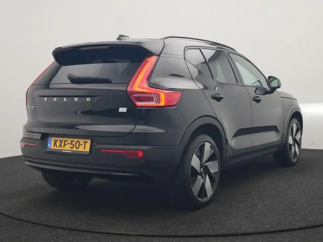 Volvo XC40 Recharge P8 AWD Twin Ultimate 408pk Dealer O.H | Trekhaak Af Fabriek | Adaptive Cruise |...