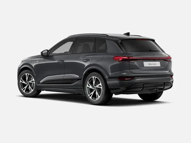 Audi Q6 e-tron S edition 83 kWh 252 PK · Trekhaak elek. wegklapbaar · Exterieurpakket zwart · Tech p...