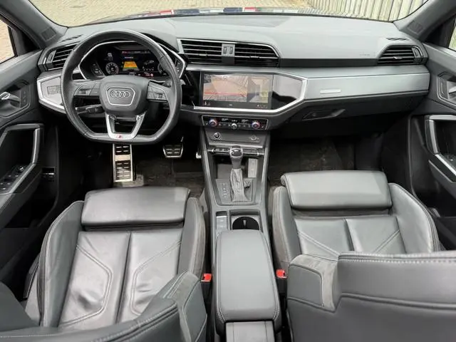 Audi Q3 Sportback 45 TFSI e S Edition 20"/Panoramadak/Leder/Dodehoek/360 camera/Keyless/Sfeerverlich...
