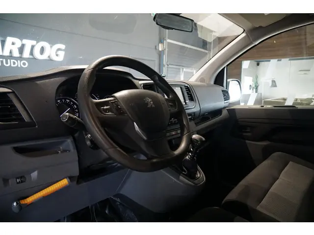 Peugeot Expert 231S 2.0 BlueHDI 120 Premium Pack + TREKHAAK / APPLE CARPLAY / CLIMATE /