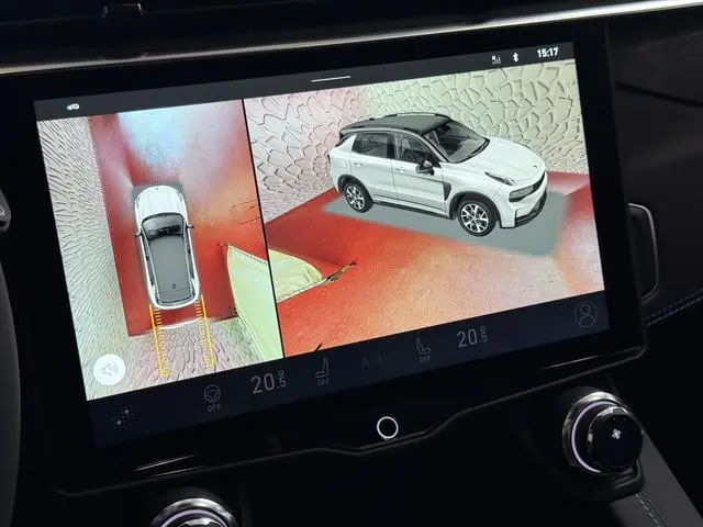 Lynk & Co 01