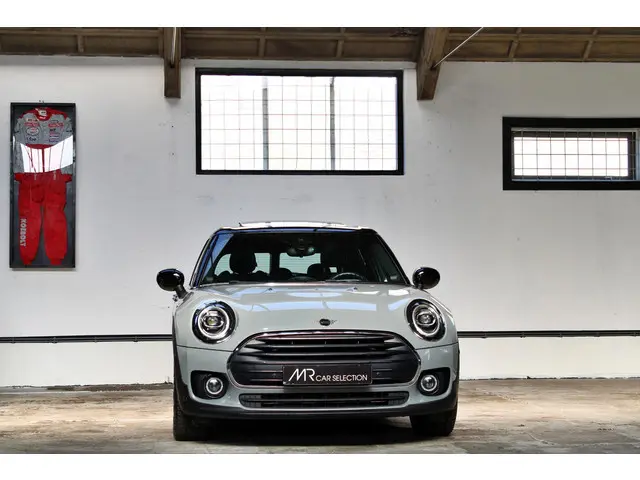 Mini Mini Clubman 1.5 Cooper Richmond Park Edition | Panoramadak | Memory | NL auto | 1e eigenaar |...