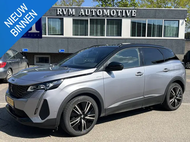 Peugeot 3008 1.6 HYbrid 225 GT Pack Business | BOMVOL!! | PANO | ELKT. ACHTERKLEP | STOELVERWARMING...