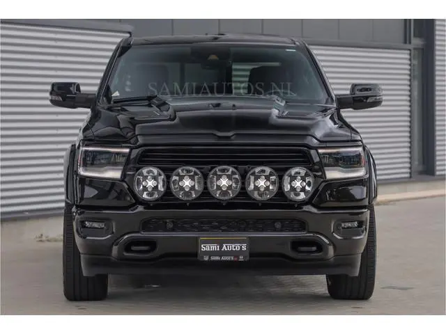 Dodge RAM WIDE BODY | 5.7 V8 HEMI | BRONZE BREDE WIELEN | OPEN UITLAAT KLEP | ZEER DIK | DUBBELE CAB...