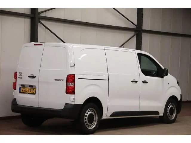 Toyota PROACE Worker 2.0 145PK L2H1 EURO 6