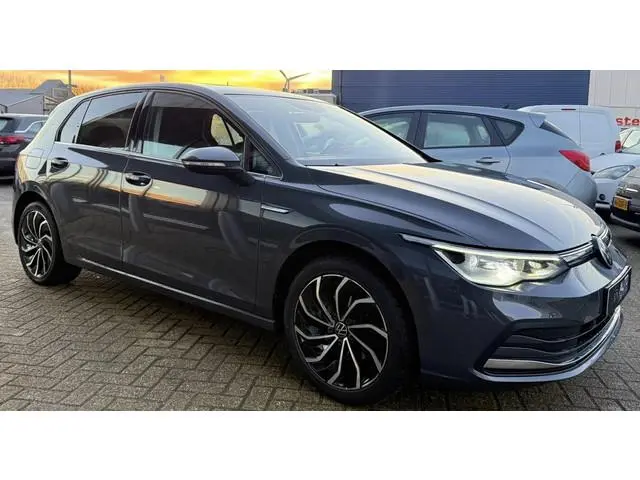 Volkswagen Golf 1.5 TSI Style 131PK | DEALERONDERHOUDEN | NL AUTO | Zeer Nette Staat | 2e Eigenaar |...