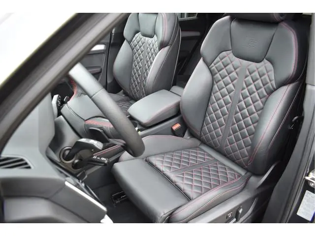 Audi Q5 Sportback 50 TFSI e S-Line 299 Pk Pano RS-Leder Rood Stiksel HUD Sfeer Keyless Trekhaak SQ5