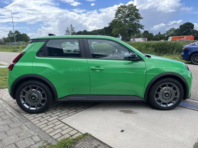 Renault 5