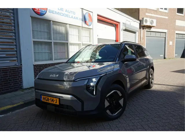 Kia EV3 Plus 81.4 kWh | Adaptieve cruise + Lane dep | 605km WLTP | Apple Carplay | Verwarde stoelen...