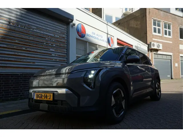 Kia EV3 Plus 81.4 kWh | Adaptieve cruise + Lane dep | 605km WLTP | Apple Carplay | Verwarde stoelen...