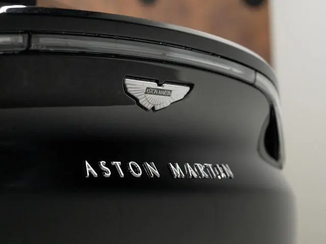 Aston Martin DBX