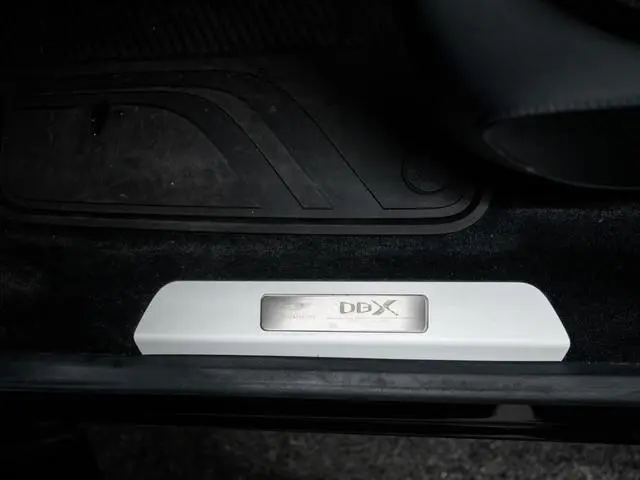 Aston Martin DBX