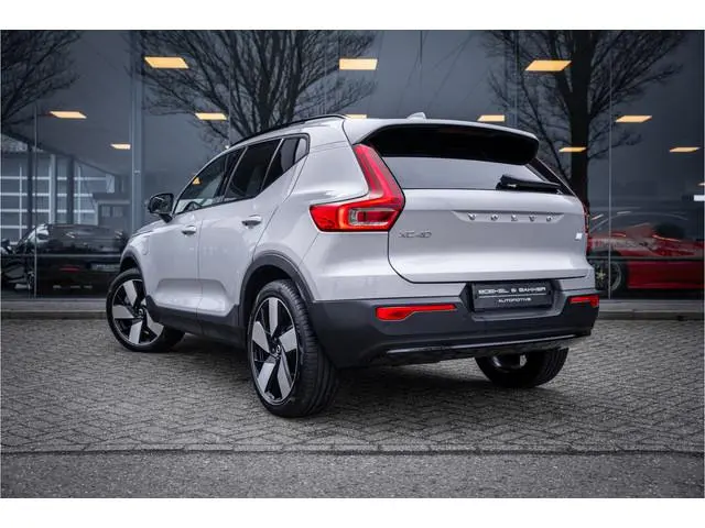 Volvo XC40 T4 Recharge Ultimate Dark ** Panodak ** Harman/Kardon ** Memory