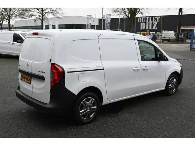 Mercedes-Benz Citan 110 CDI L2 Pro 3 Zitplaatsen, MBUX met camera