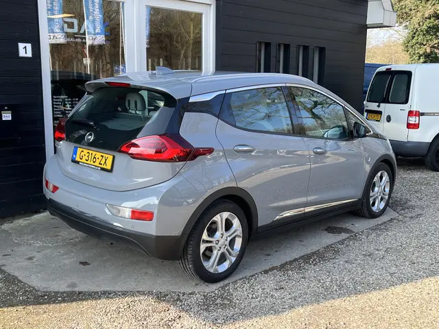 Opel Ampera-e Business 60 kWh Ecc/Apple carplay/Xenon