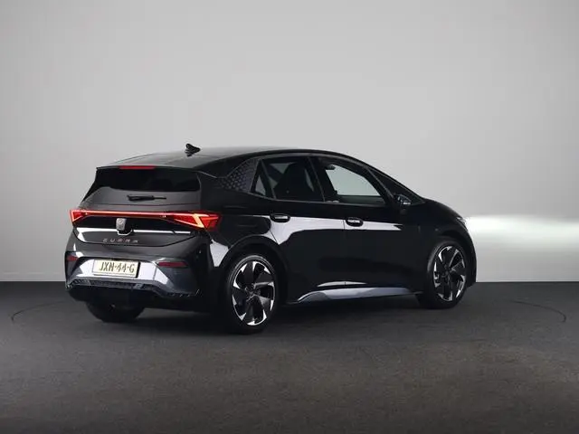 CUPRA Born Business Limited 63 kWh 231PK | Navigatie | 19 Inch | Achteruitrijcamera | Adaptieve Crui...