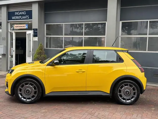 Renault 5 urban range evolution 40 kWh |  18" | Open R-link | LED | VC | Keyless
