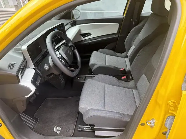Renault 5