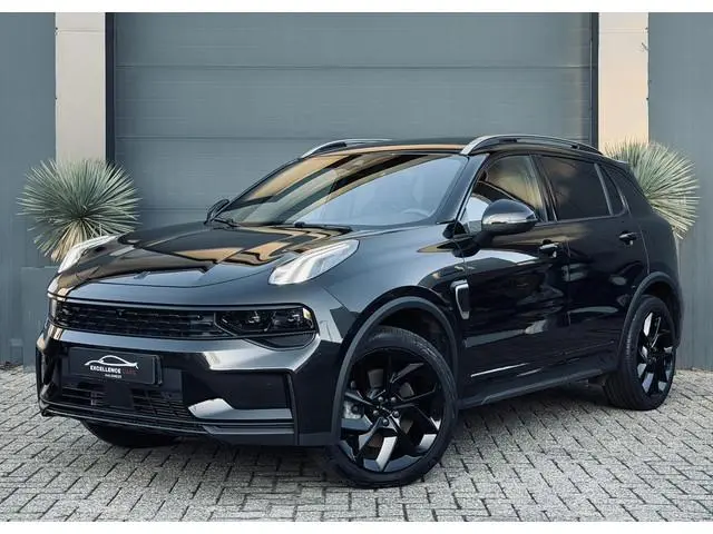 Lynk & Co 01 Pano/Navi/Camera/BlackStyle