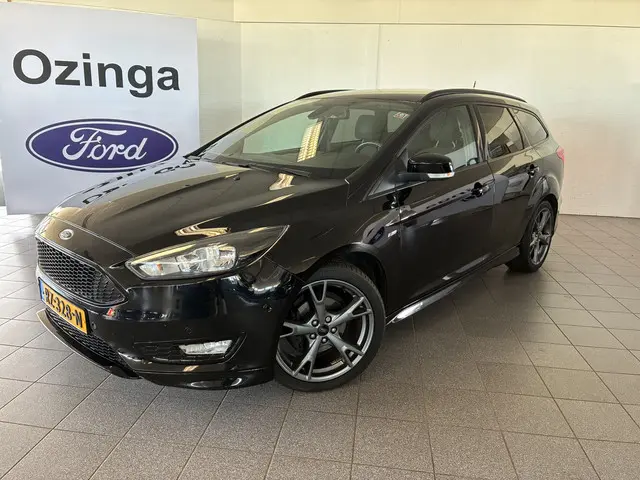 Ford Focus Wagon 125PK ST-Line 18-inch-navi-climatecontrole-privacyglass
