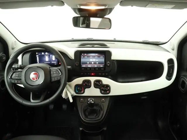Fiat Panda 1.0 Hybrid Pandina | Apple carplay/Android auto | Airco | LMV 15" |