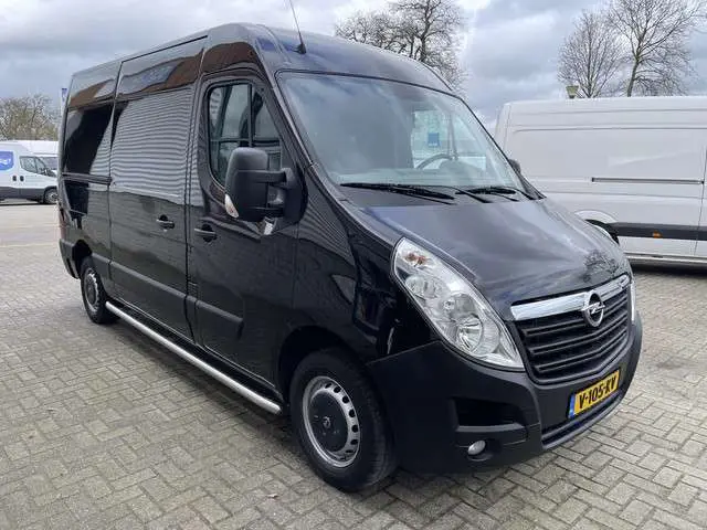 Opel Movano