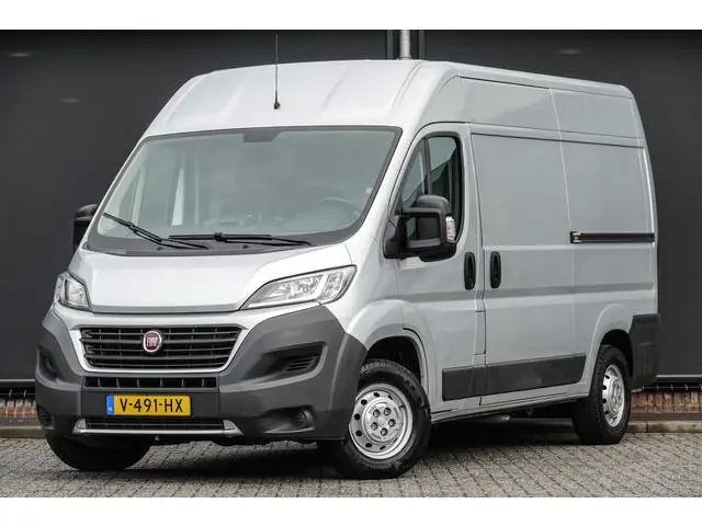 Fiat Ducato L2H2 2.3 Multijet 150Pk Aut. | Stoel-Bank | 2x Schuifdeur | Achteruitrijcamera | Trekhaa...