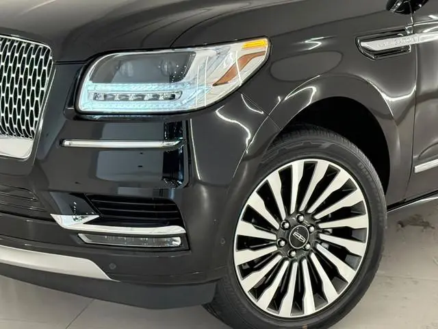 Lincoln Navigator 3.5L V6 Lang Preferred Grijs kenteken