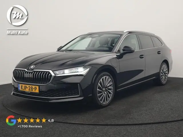 ŠKODA Superb Combi 1.5 TSI Laurin & Klement PHEV 204pk Dealer O.H. | Trekhaak Af Fabriek | Head Up |...