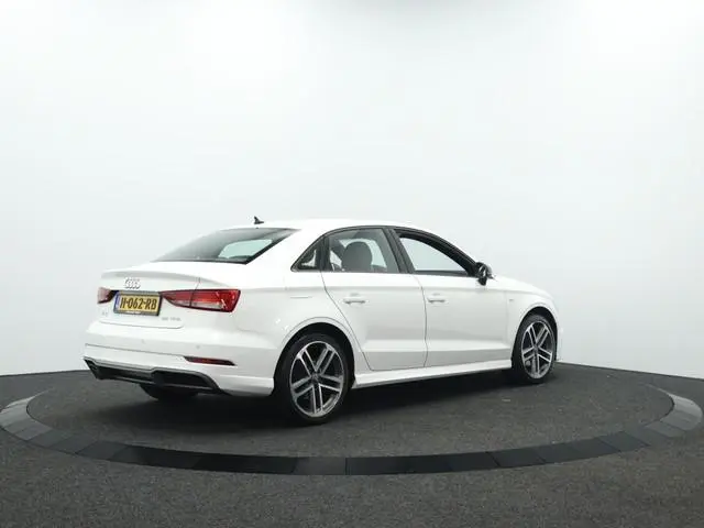 Audi A3 Limousine 35 TFSI 150PK S-Tronic S-Line | B&O Audio | Navigatie | Cruise