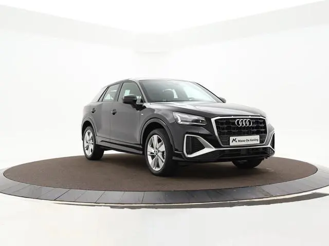 Audi Q2 35 TFSI 150pk S Edition · Camera · Keyless · Adaptive Cruise Control · Matrix LED · Audi Sou...