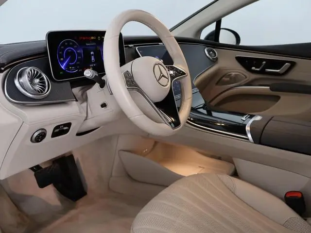 Mercedes-Benz EQS