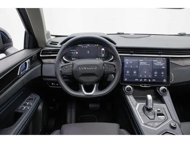 Lynk & Co 01 1.5 PHEV 261 PK | 360 graden camera | Panoramadak | Navigatie