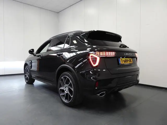 Lynk & Co 01 1.5 PHEV BlackLine ZWARTE HEMEL/360CAM/SCHUIFDAK/LED/20"LMV!