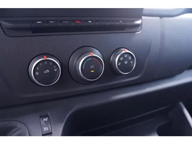 Nissan Interstar