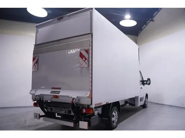 Nissan Interstar