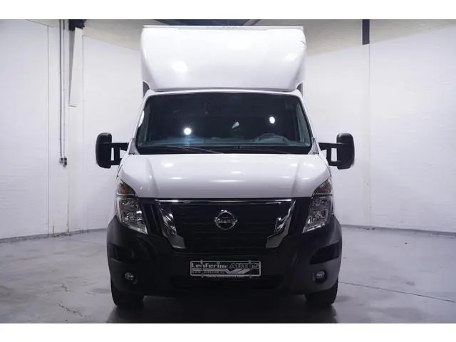 Nissan Interstar