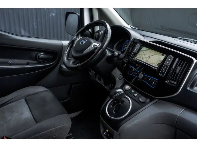 Nissan NV200