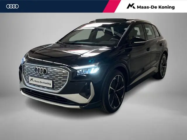 Audi Q4 e-tron 40 S Line 82Kwh 150kW/204PK S line Panoramadak · Trekhaak · Apple/Android Car Play ·...