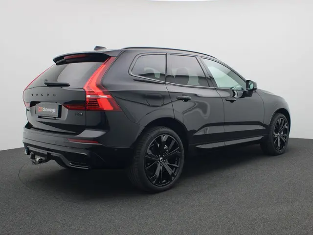 Volvo XC60 2.0 T6 Plug-in hybrid AWD Plus Black Edition 350PK Panoramadak, 