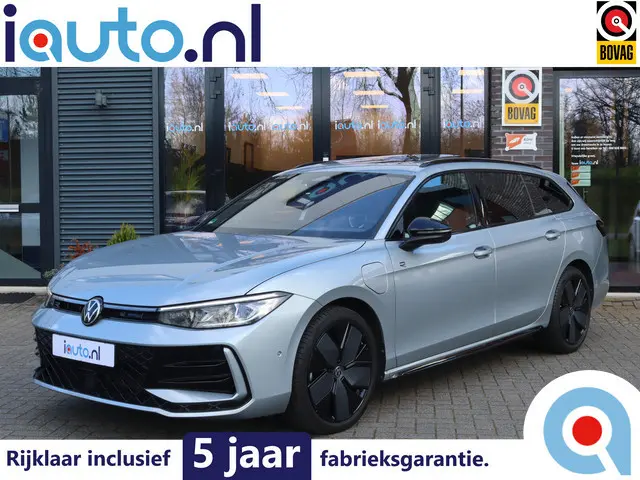 Volkswagen Passat Variant 1.5 eHybrid 272PK R-Line Edition Black Style Leder/Pano/IQ.Light/360/Headu...