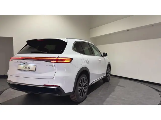 Geely Starray EM-i