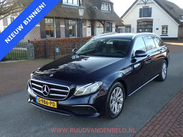 Mercedes-Benz E-klasse Estate 200 Business Solution / TREKHAAK / CAMERA / BLUETOOTH / NAVI