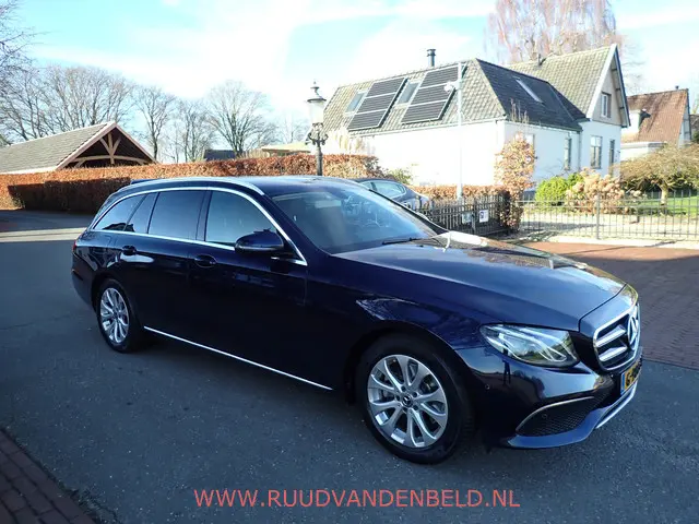 Mercedes-Benz E-klasse Estate 200 Business Solution / TREKHAAK / CAMERA / BLUETOOTH / NAVI