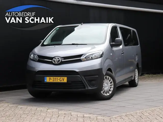 Toyota PROACE Shuttle 1.5 D-4D Cool Long | 9 PERS. | CRUISE | NAVI | PDC | APPLE CARPLAY |