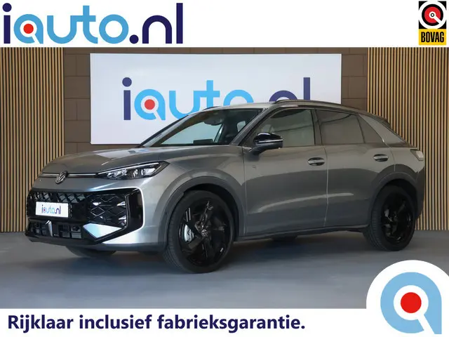 Volkswagen T-Roc 1.5 eTsi R-Line Black Style Pano/IQ.Light/Keyless/Camera/ACC/Elek. klep/20"/Trekhaa...