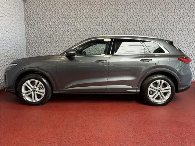 Audi Q5 2.0 TFSI E-HYBRID QUATTRO 300 PK S-EDITION PANO LEER  360CAM PAS.DISPLAY  TREKHAAK MATRIXX L...