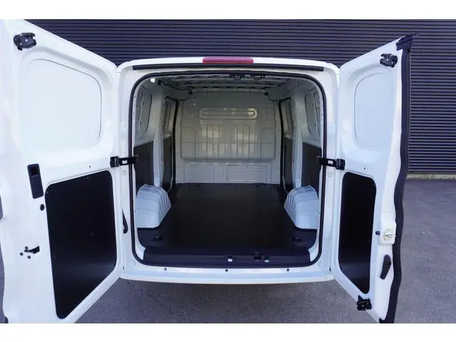 Maxus eDeliver 5 LH1 64 kWh 489km WLTP 2x Schuifdeur 360 Camera Airco Cruise control  Apple Carplay