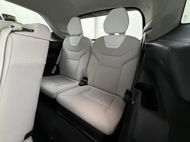 Volvo EX90